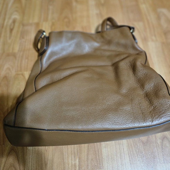 Coach Tan Leather Shoulder Bag - Picture 2 of 5